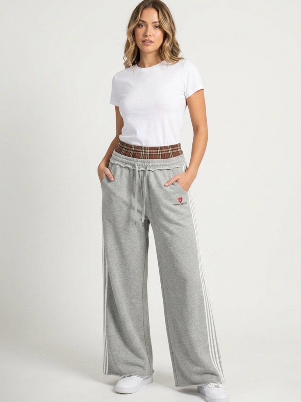 Double Waist Baggy Sweatpants sz small 
AELFRIC EDEN